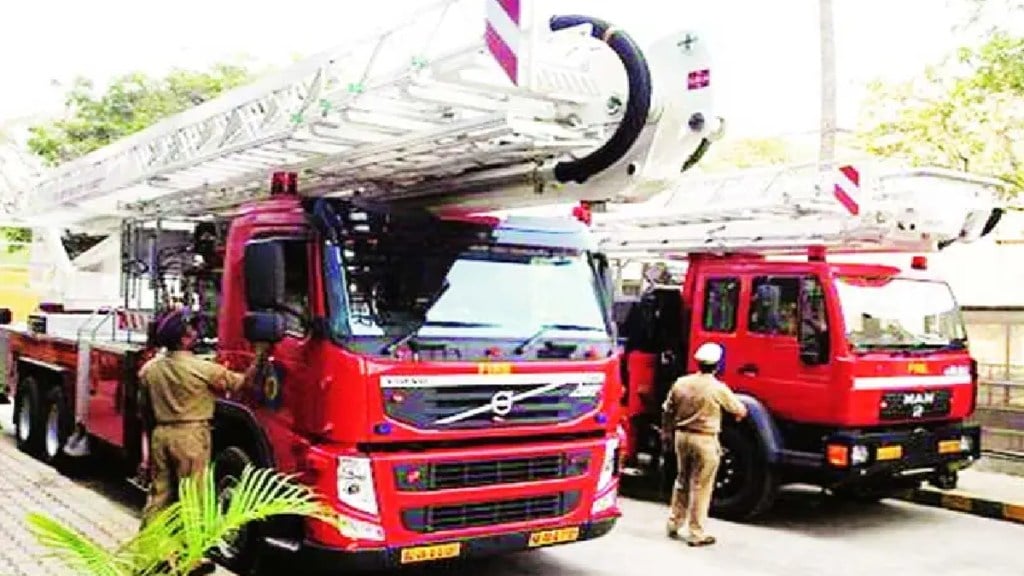 A decision to examine scholars in the city pune Municipal Commissioner order to fire brigade