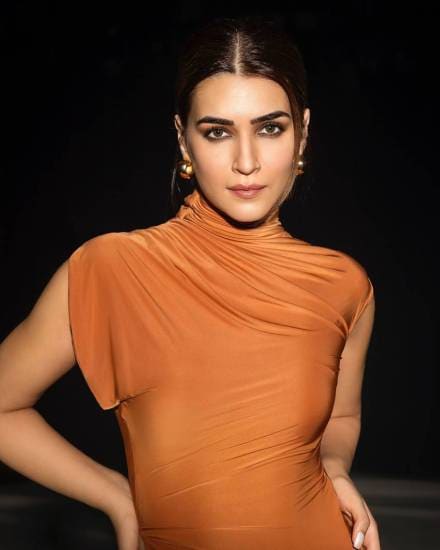 Kriti Sanon Glowing Skin Tips