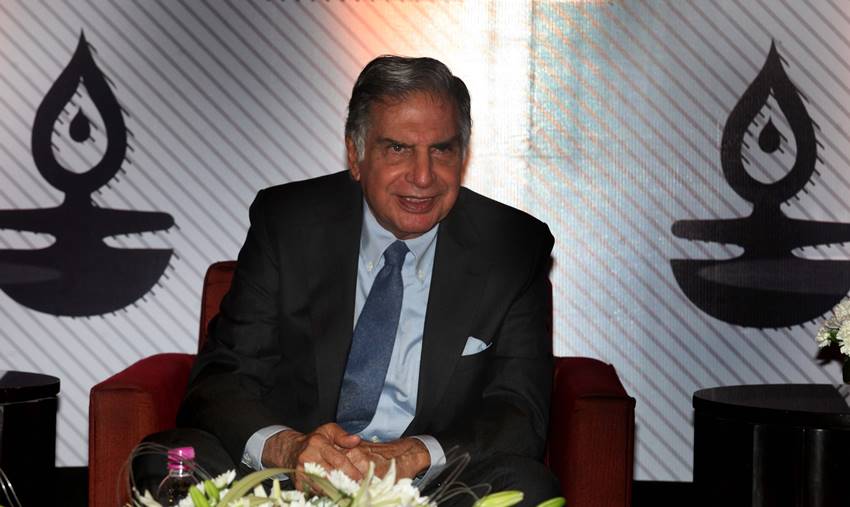 Which award was given to Ratan Tata by Queen Elizabeth II