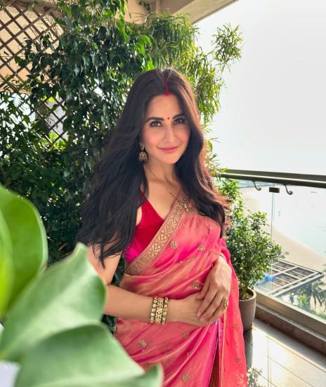 katrina kaif and her mother in law veena kaushal beautiful photos of karwa chauth