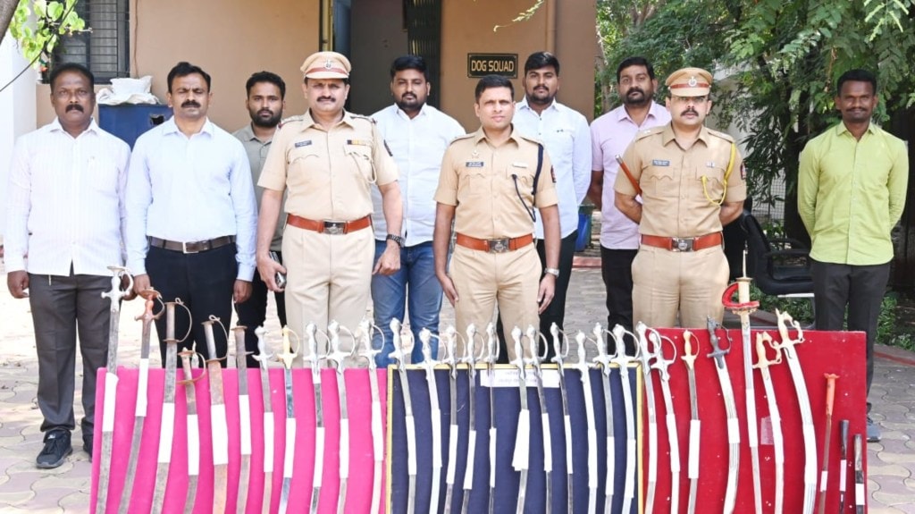 A large stockpile of swords koyta seized in Akkalkot crime news