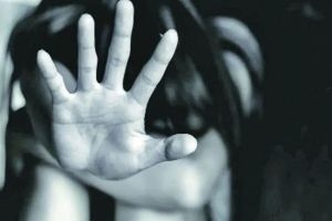 9 years old girl molested by luring chocolates in kalamboli