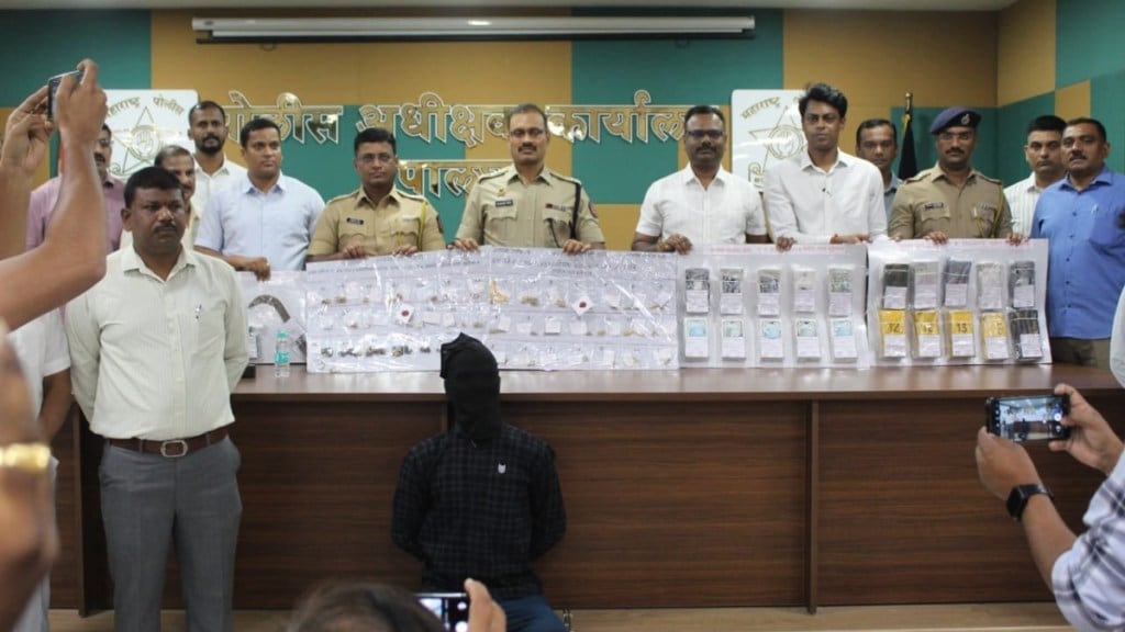 cases of theft in Palghar district