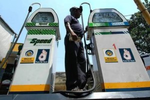 petrol pump operators in pune announced an indefinite shutdown from tomorrow