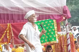 sambhaji bhide criticized hindu community for making events of ganesh and navratri festival