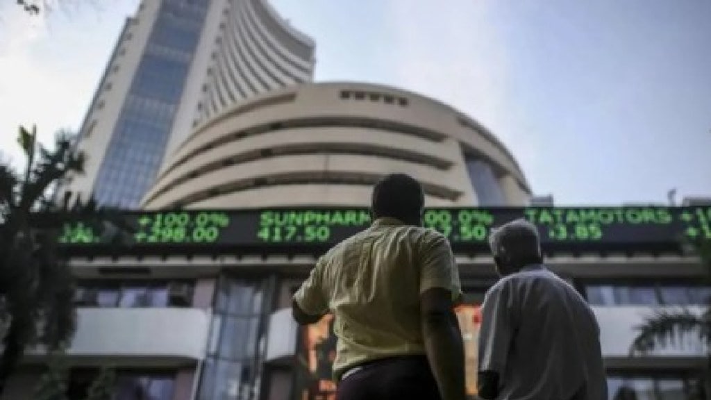 Sensex falls by 494 degrees due to withdrawal of foreign investors