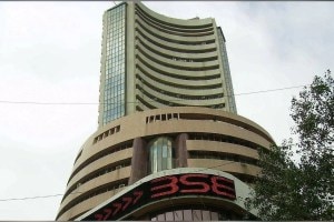 Sensex falls due to rising tensions in Gulf countries and equity sell off