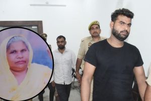 son kills mother Ghaziabad crime news