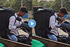 An emotional video of a delivery boy having food in the middle of the road while delivering an order went viral on social media