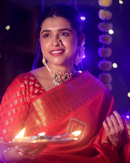 Actress Sanskruti Balgude special look for Diwali 2024