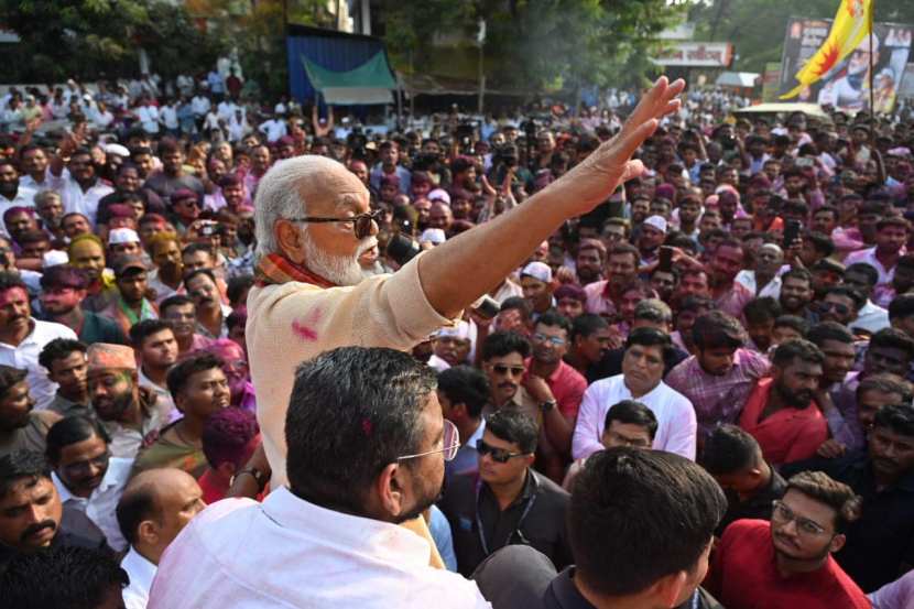 chhagan bhujbal won from yevla big rally arranged from the party workers see photos