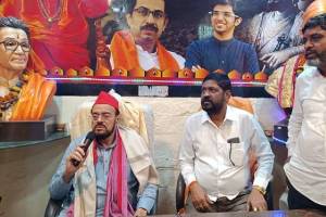 Abu Azmi visits Shivsena Shakha