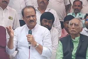 Ajit Pawar Meets Baba Adhav (1)