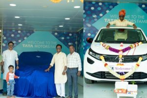 tujhyat jeev rangala fame actor amol naik bought a new car