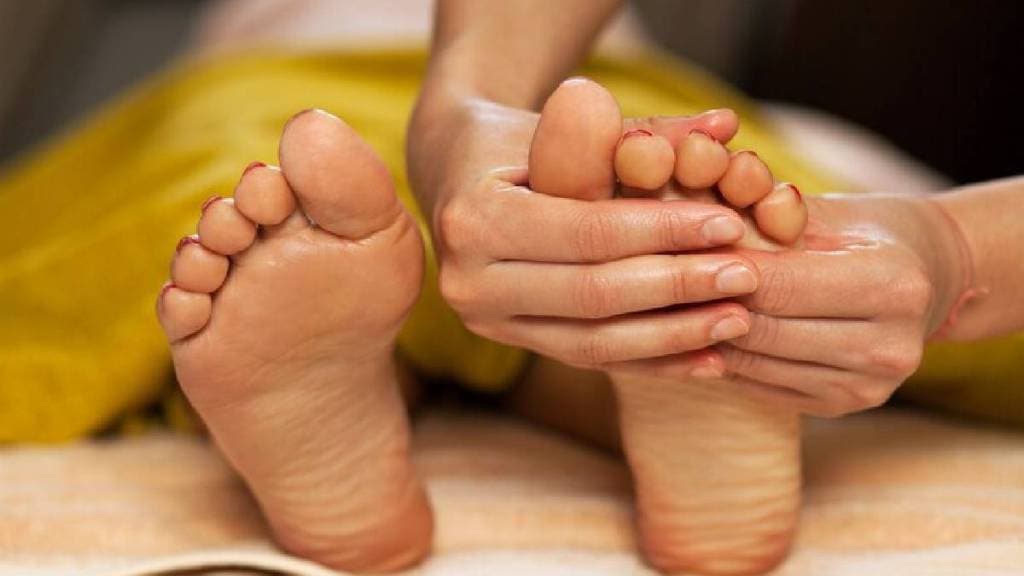 Benefits of massaging feet with oil before bed in marathi