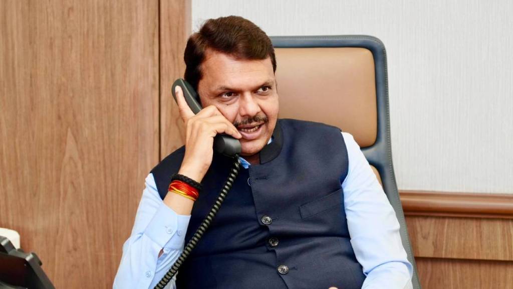 Congress Big Leader Praises Devendra Fadnavis