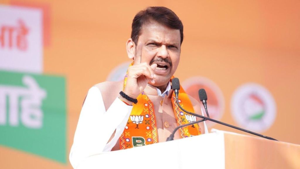 Fadnavis urged Saoner to change for real development criticizing current politics as bullying