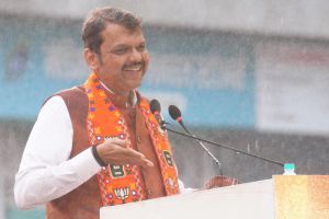 Devendra Fadnavis rally in rains