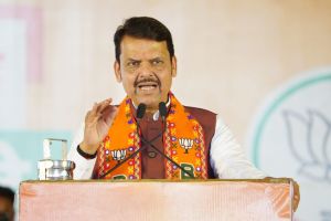 Devendra Fadnavis criticizes Uddhav Thackeray says Obstruction of projects so people will not support him