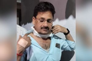 Doctor beaten up by four people in Sagaon Dombivli