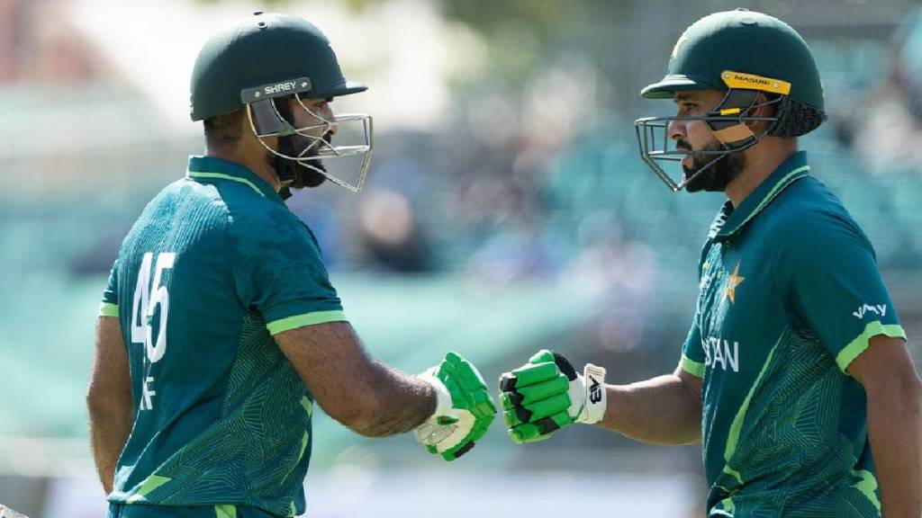 IND vs PAK Hong Kong Super 6 Pakistan Beat India by 7 Wickets Robin Uthappa Manoj Tiwary