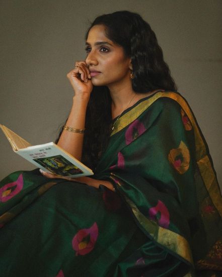 Actor and Comedian Jamie Lever shares her cute look in saree on social media