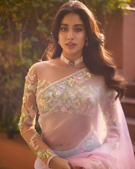 Janhvi Kapoor Pink Saree Look