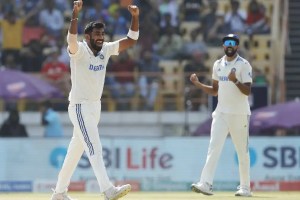 Jasprit Bumrah Becomes 1st Indian and 2nd Bowler in World to dismiss Steve smith on Golden Duck in Test IND vs AUS