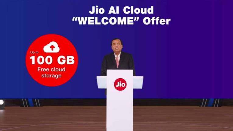 Jio AI Cloud Welcome Offer : जिओ युजर्स तुम्हालाही हा एसएमएस आला आहे का? आता फोटो, व्हिडीओ सेव्ह करण्यासाठी मिळणार 100GB फ्री स्टोरेज