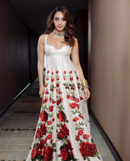 Kiara Advani's elegance in Rose dress outfit, A tribute to Rohit Bal