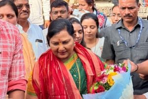 Eknath Shindes wife worshipped at Trimbakeshwar temple