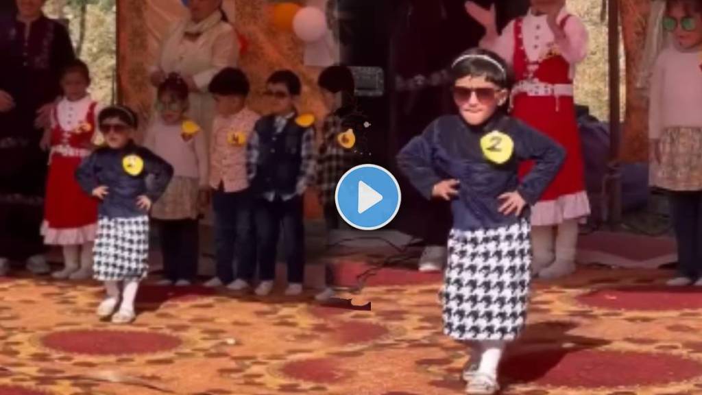 Little Girl Ramp Walk On Fashion Ka Hai Ye Jalwa Song