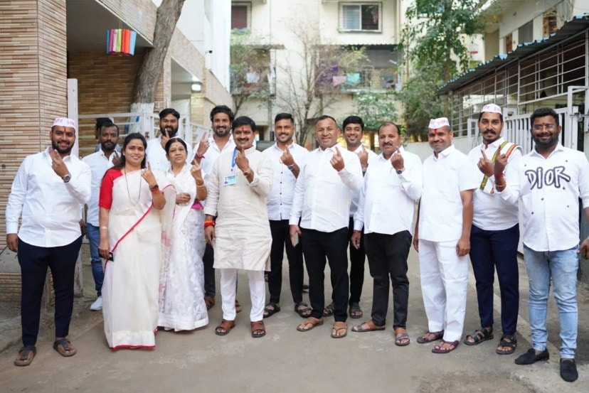 Maharashtra Assembly Election 2024 Politicians Voting