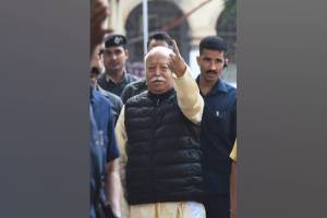 RSS chief Dr Mohan Bhagwat did voting on day of assembly election in nagpur