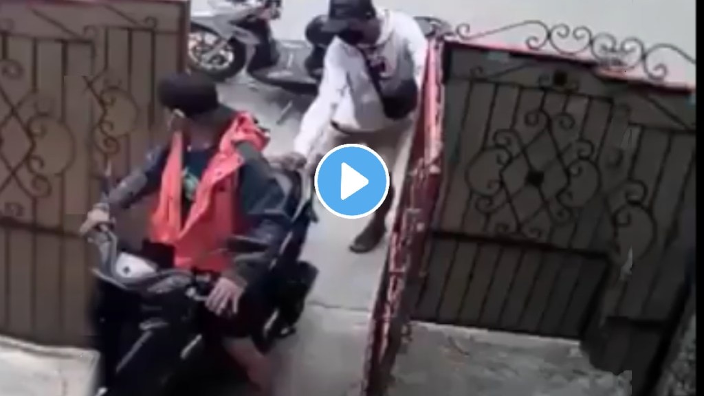 Thief went to steal a scooter but left his own there funny video goes viral