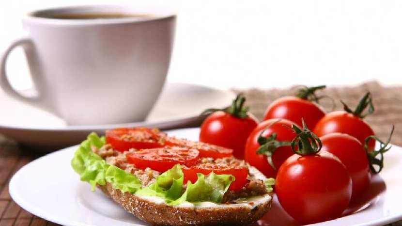 What is the right time for breakfast for health