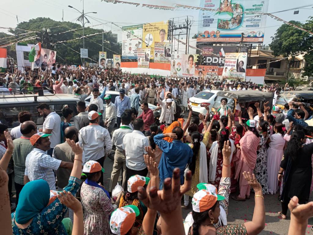 Congress Priyanka Gandhi road show today in West Nagpur and Gandhi Gate, Mahal in Central Nagpur