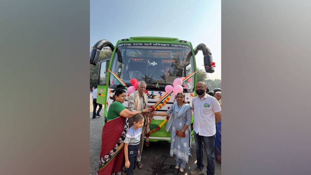 Nashik-Borivali electric bus service, Nashik-Borivali,