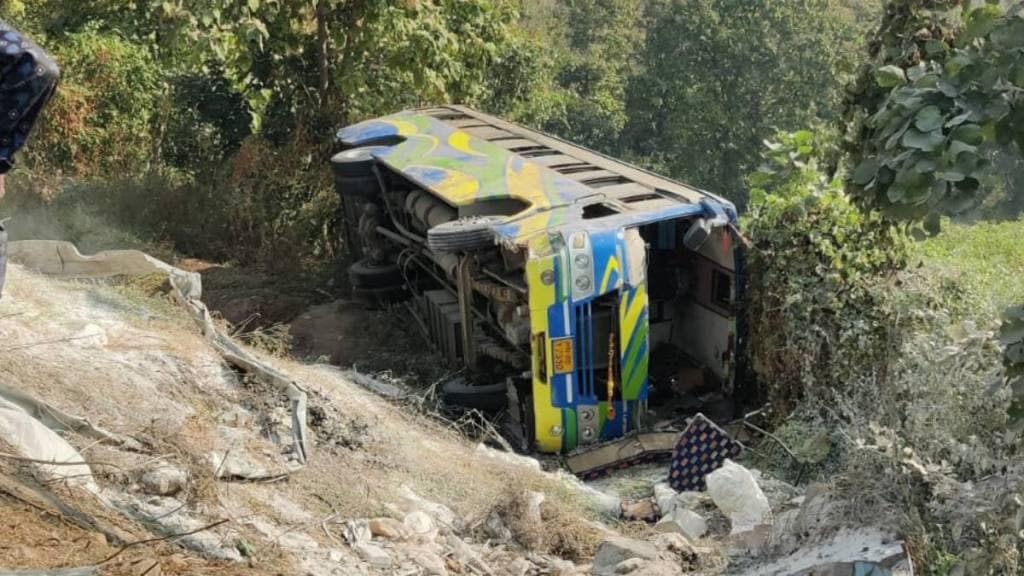 school trip Bus accident Hingna, school trip Bus accident owner,