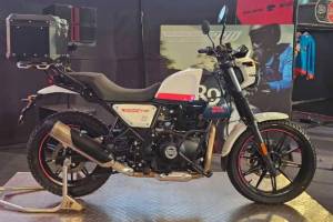 Royal Enfield Scram 440 Unveiled In India Check Features & price Details