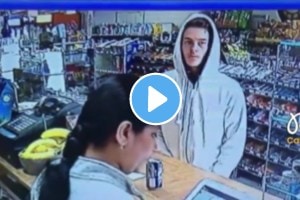 Indian Woman slaps the gun from the hand of the man who tries to rob her store video