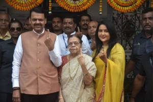 Devendra Fadnavis voted with his family confident that voting percentage increase this time