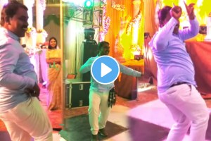 Uncle dance on sare ladakoki karo shadi in wedding funny video