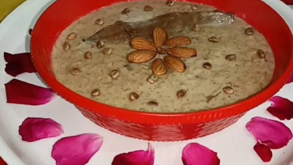 Gur Ki Kheer Or Kheer With Jaggery Recipe In Marathi gulachi kheer recipe in marathi