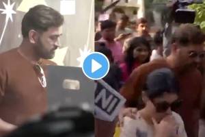 MS Dhoni and wife Sakshi casting vote in Ranchi reaches new heights crowd Craze to capture video