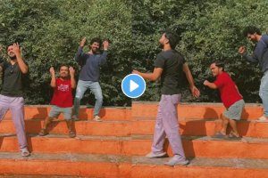 lakhat ek amcha dada fame nitish chavan dance with Mahesh Jadhav and swapnil kinase