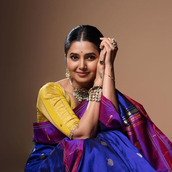 Prajakta Mali Muniya Paithani Saree Photoshoot