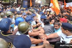 Protests have broken out in Kolkata over Bangladesh arresting Hindu monk