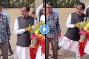 Raosaheb Danave Beating Karyakarta