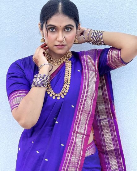 Rinku Rajguru Purple Paithani Saree